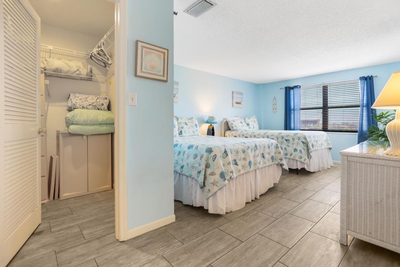 401 Beach Place Condos St. Pete Beach Exterior foto